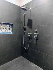 Crossroads-Showers-and-Tubs-Casanova Plumbing-1_w600